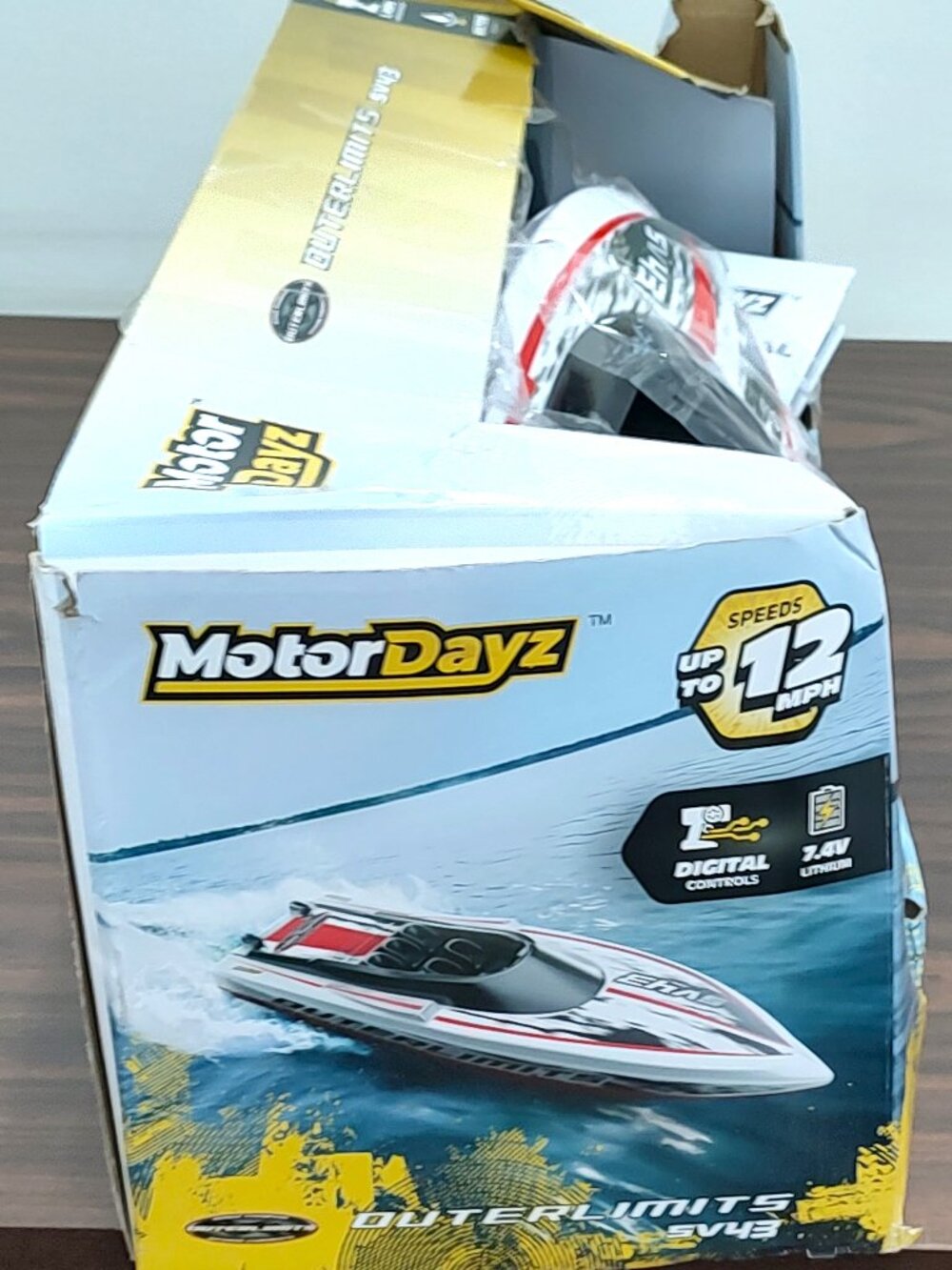 LPN - Motor Dayz RC 20" Dual Propeller Outerlimits Speed Boat